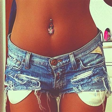 20 Awesome Belly Button Piercing Ideas That Are Cool Right Now