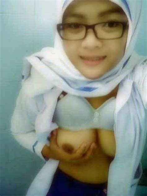 jilbab ngentot cantik banget foto bugil abg artis telanjang ngentot memek abg