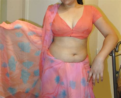 Sexy Indian Aunty Saree Boobs Show 32 Pics Xhamster