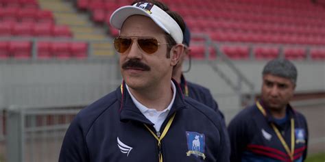 Ray Ban Mens Sunglasses Worn By Jason Sudeikis As Ted Lasso In Ted