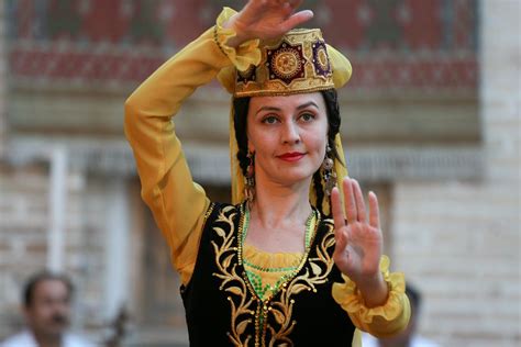 The Beauty Of Uzbek Traditional Dances