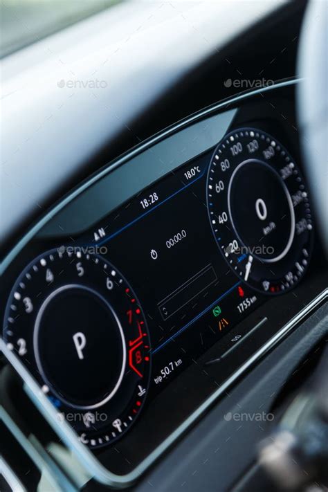 digital display  car intelligent speed control technology indi  car apple card display