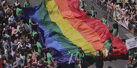 Ecuador’s Top Court Approves Same Sex Marriage