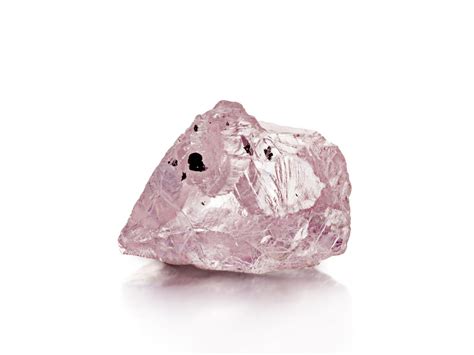 rare pink diamond   africa sells   million