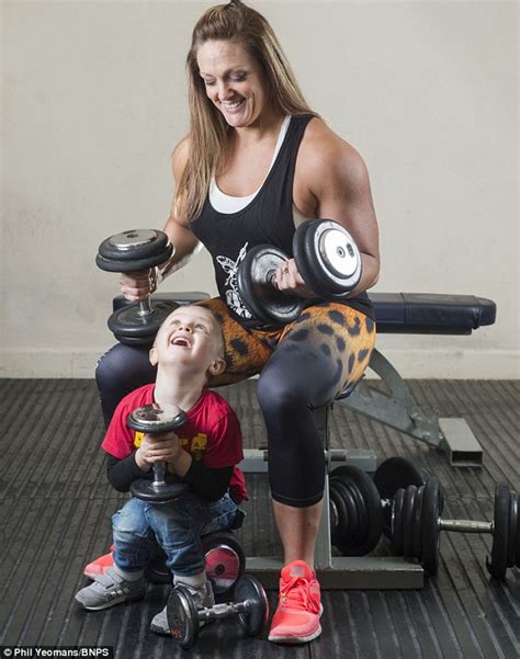 Jenny Clark Loses Eight Stone And Becomes Champion Bodybuilder Daily