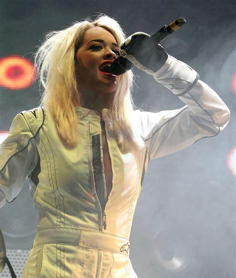 Annai Illam Rita Ora Suffers Nip Slip On Stage Cringe