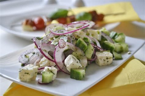 gurkensalat mit feta kaese rezept gutekuecheat