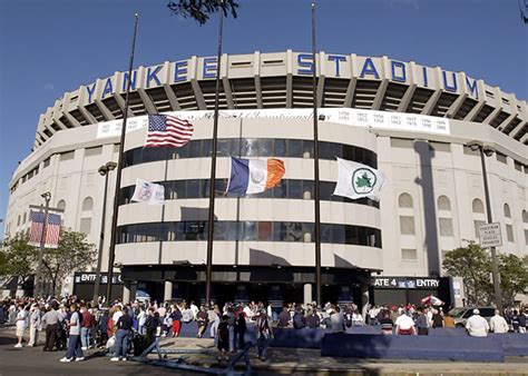 farewell    yankee stadium sports illustrated