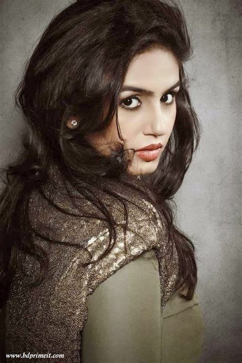 bollywood actress huma qureshi wallpaper images