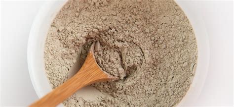 bentonite clay benefits  side effects   dr axe