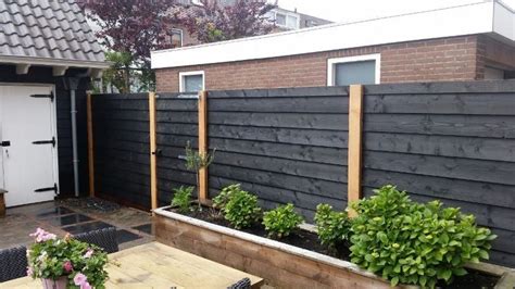 verticale balken zwart ipv houtkleur brick fence concrete fence front yard fence pallet