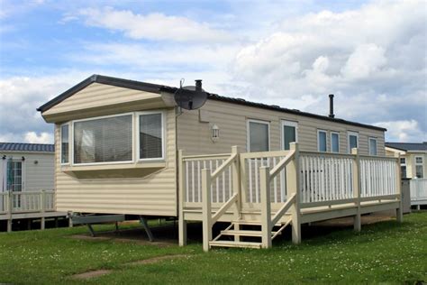 mobile homes run high perils   challenges metal load