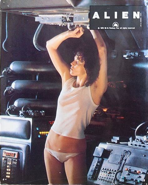 sigourney weaver on set of alien 1979 aliens movie