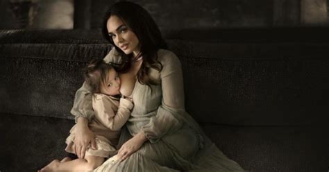 Tamara Ecclestone Defends Breastfeeding Photo On Good
