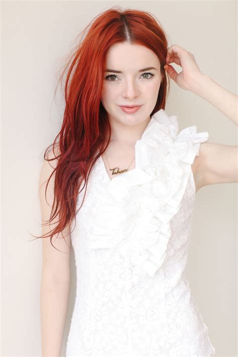 Major Girl Crush On This Milky White Redhead Blogger From Dallas