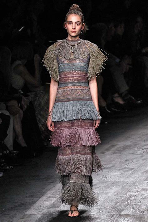 valentino spring  daily front row