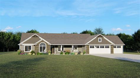 ranch style   bed  bath  car garage house plan    ranch style house
