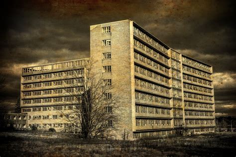 abandoned michigan asylum   standing   creepy