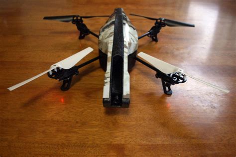 panoramica  droni parrot ardrone  ee jumping sumo minidrone  sensefly ebee notebook