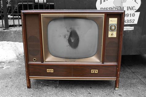 magnavox     kind  console television  gr flickr