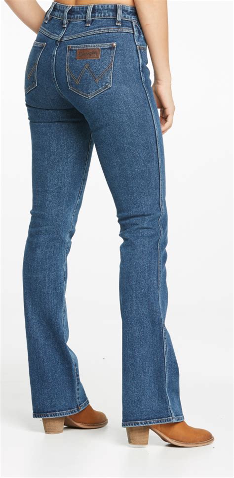 Wrangler Classics Womens Mid Waist Bootcut Jeans