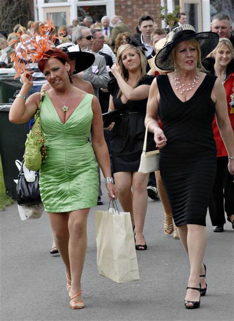 British Ladies Get Classy At The Grand National Aintree