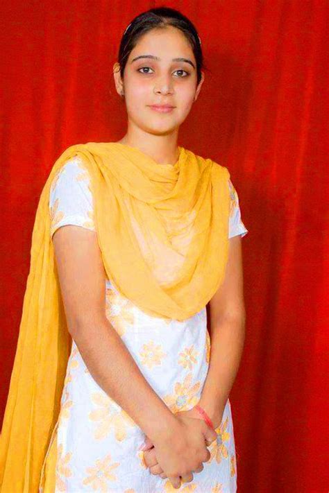 Happy Raikoti Punjabi Collage Beautiful Girls Hot Photo 2016