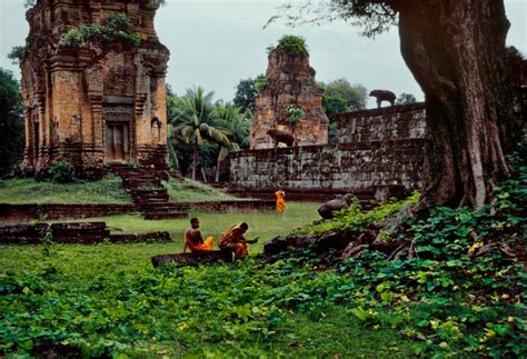 Angkor Wat Cambodia Steve Mccurry Steve Mccurry Magnum Photos Angkor