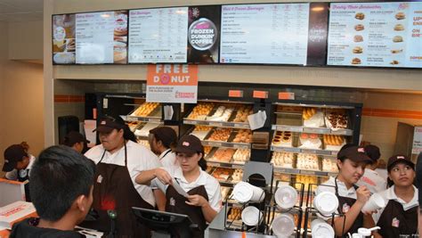 Dunkin Donuts Returns To Hawaii Scales Back Menu In Some U S Markets