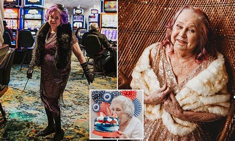 great grandmother of 18 celebrates her birthday each year by posing for