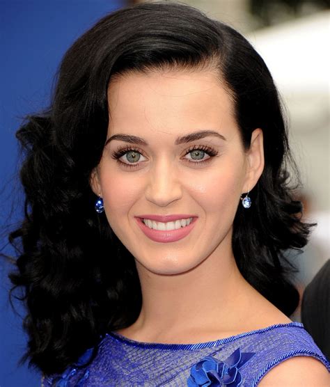 i hereby declare that nobody works harder at being beautiful than katy