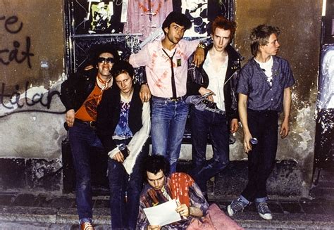 file tdpe 0002 xs thomas dellert and the sex pistols 1978
