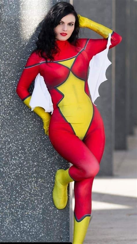 pin en chicas cosplay spandex en ropa ajustada sexy