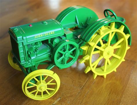 spoelman family toy tractor collection spoker john deere model