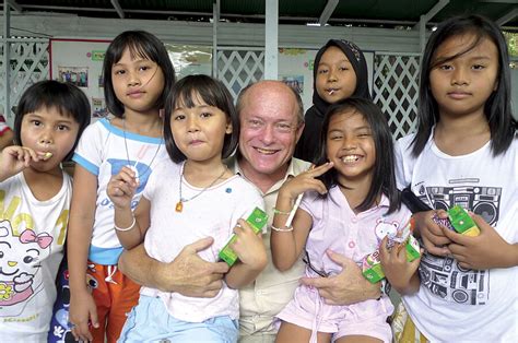 marc gold travels asia paying it forward through little acts of