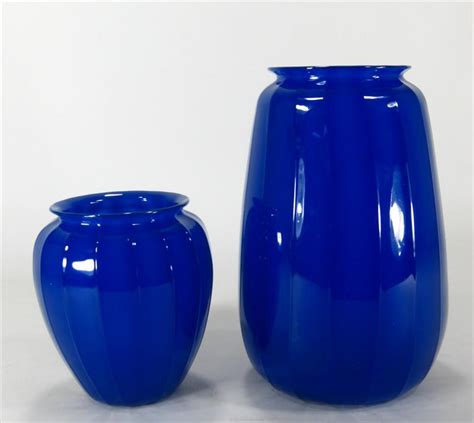 Igavel Auctions 2 Steuben Dark Blue Jade Glass Vases 20th C L8bc6 L8bc7