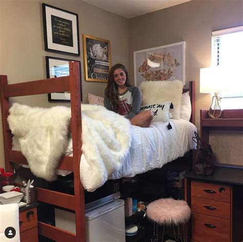 39 Cute Dorm Rooms We’re Obsessing Over Right Now Dorm
