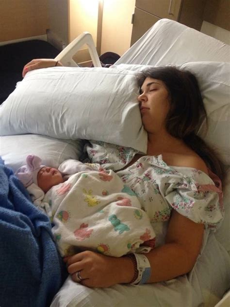 These Photos Of Actual Moms Immediately After Giving Birth Are Raw And