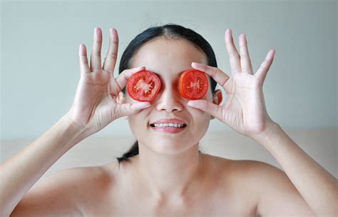 manfaat tomat  wajah  perlu  tahu  sehat