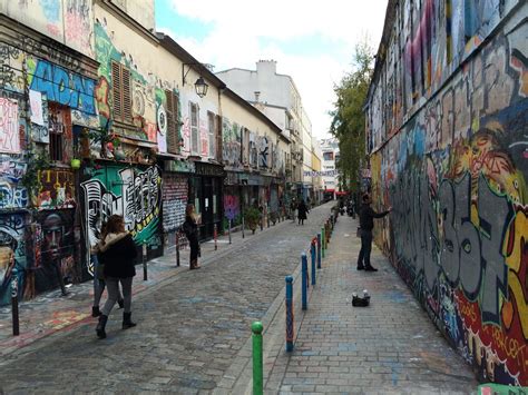 paris belleville district  haven  artists immigrants revolutionaries
