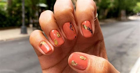 coral nail polish colors  trendy summer nails