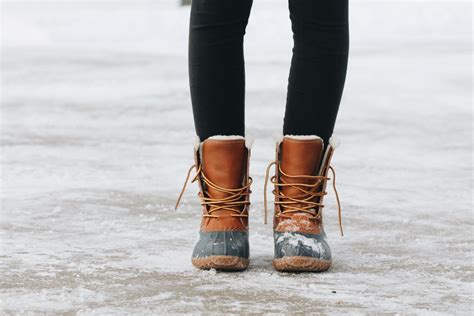 helpful tips  walking  snow  ice