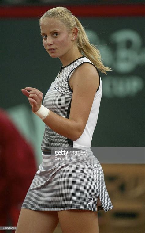 News Photo Cup 2002 Hamburg Jelena Dokic Yug Tennis Players