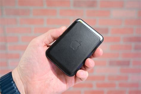 apples magsafe wallet review finally solves  unified iphone  wallet issue appleinsider