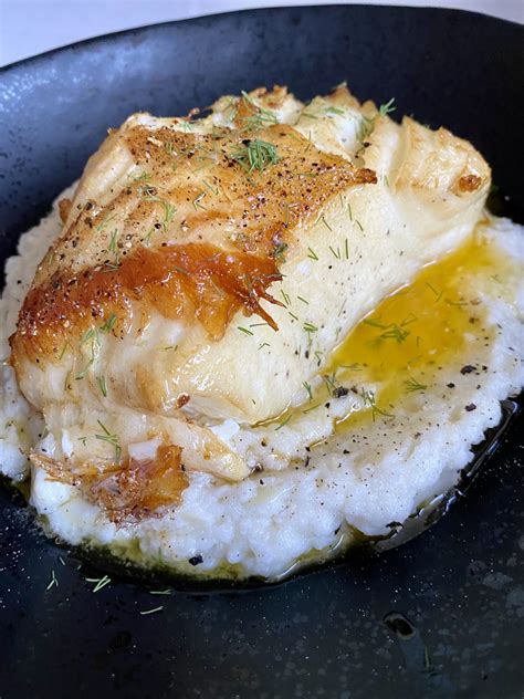 Pan Seared Chilean Sea Bass With Lemon Butter Sauce Hungry Happens