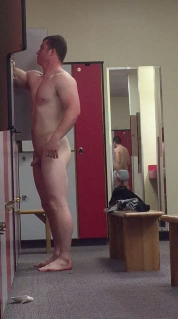 flaunting in the locker room page 36 lpsg