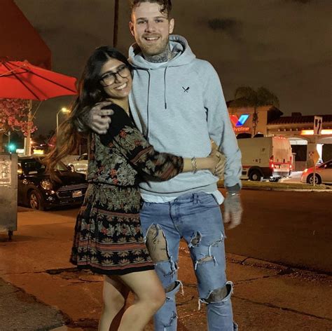 why did mia khalifa and her husband break up the us sun