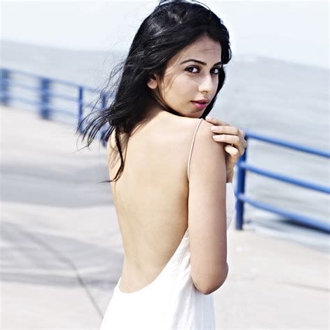 Rakul Preet Singh Hot And Sexy Images Hd Wallpapers
