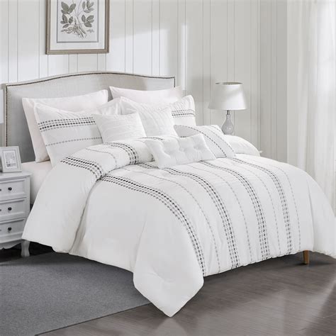 modern white bedding set  design idea