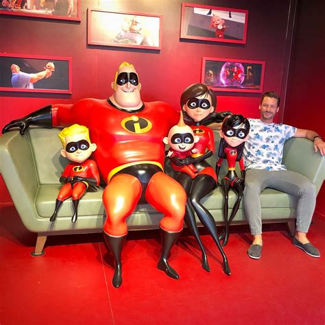 Pin By Brownst On Violet Parr Disney Icons The Incredibles Disney